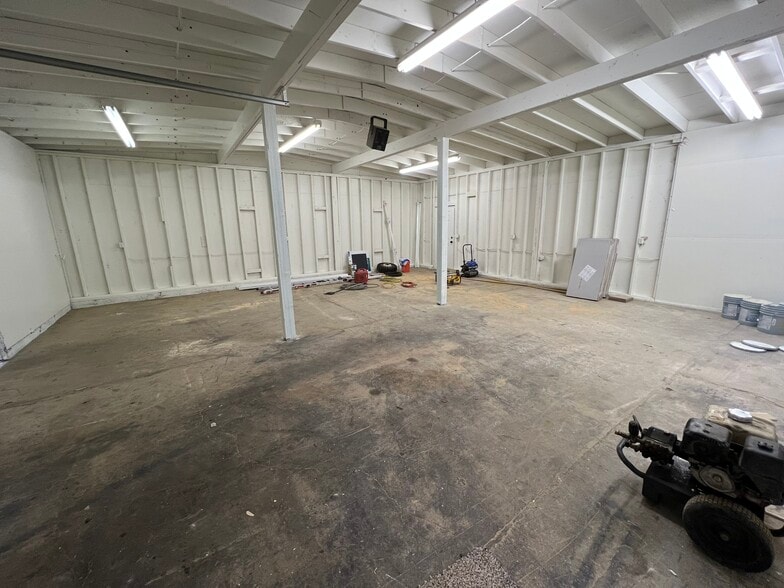 More Photos Of 12404 NE 153rd St, Brush Prairie Warehouse For Lease