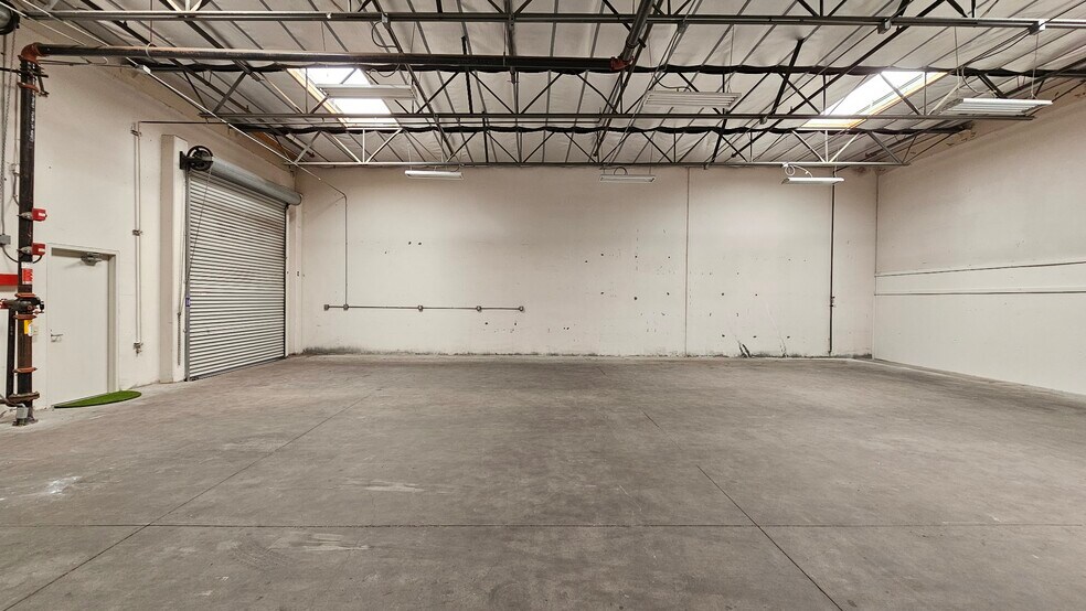 More Photos Of 2306 La Mirada Dr, Vista Warehouse For Lease