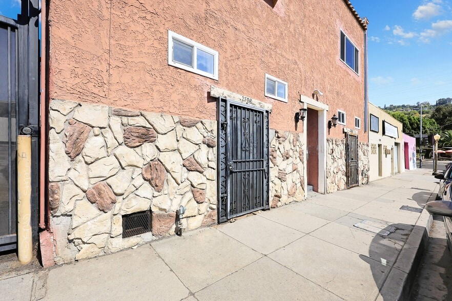 More Photos Of 2709 W Avenue 34, Los Angeles Storefront Retail Residential For Sale