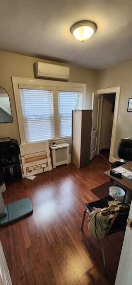 More Photos Of 4014 78th St, Elmhurst Office For Sale