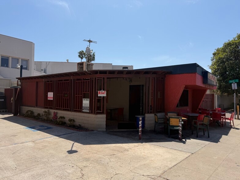 More Photos Of 3973 Mission Blvd, San Diego General Retail For Lease