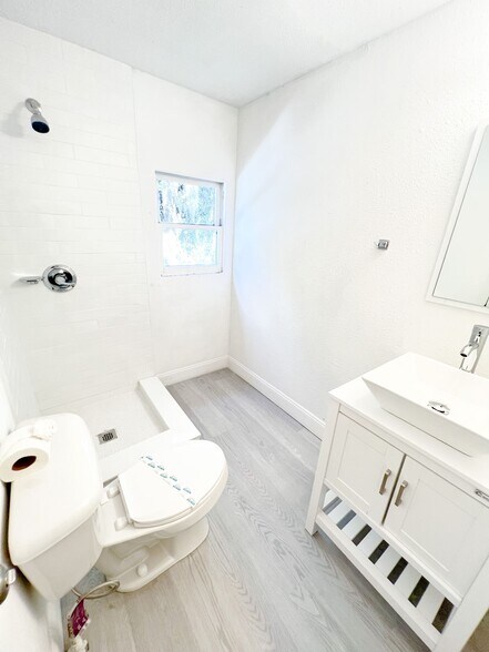 More Photos Of , Eustis Multifamily For Sale