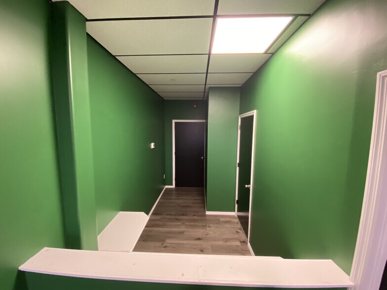 More Photos Of 14 N Main St, Pearl River General Retail For Lease