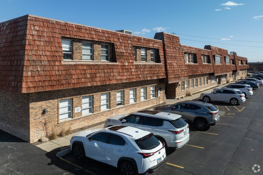 More Photos Of 400 Lake Cook Rd, Deerfield Medical For Lease