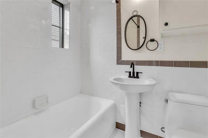 More Photos Of 1838 NW 11th St, Oklahoma City Apartments For Sale