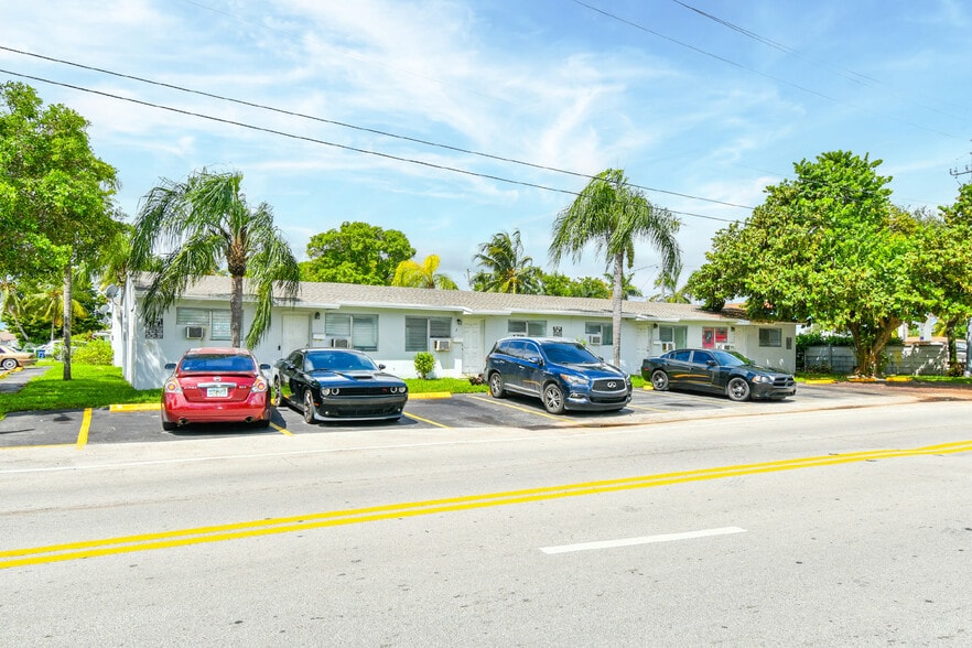 More Photos Of 801-805 NW 10th St, Hallandale Beach Multifamily For Sale