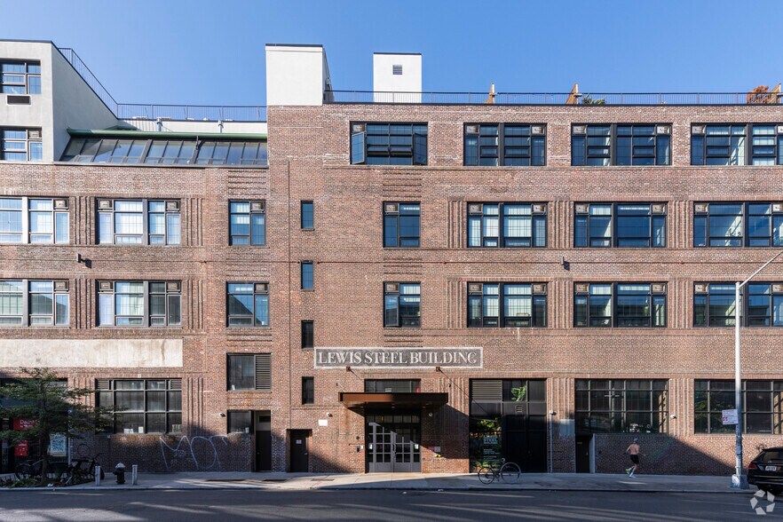 More Photos Of 76 N 4th St, Brooklyn Apartments For Lease