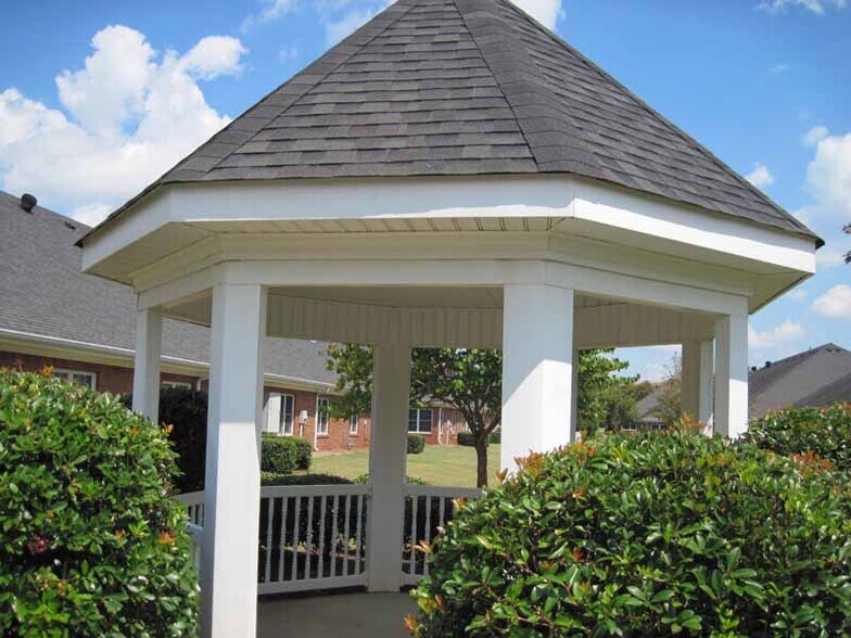More Photos Of 2401 East Crossville Rd, Roswell Office Residential For Sale