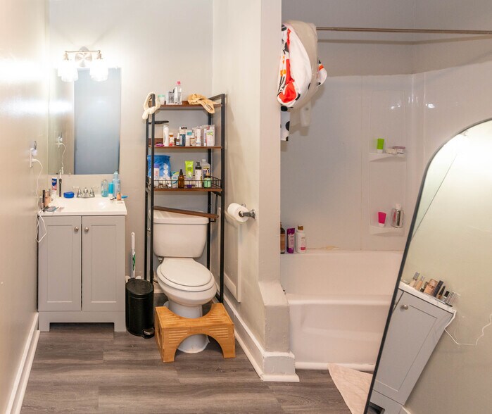 More Photos Of 50 W Biddle St, Baltimore Apartments For Sale