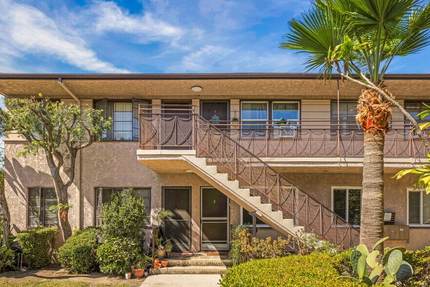 More Photos Of 11061 Venice Blvd, Los Angeles Apartments For Sale