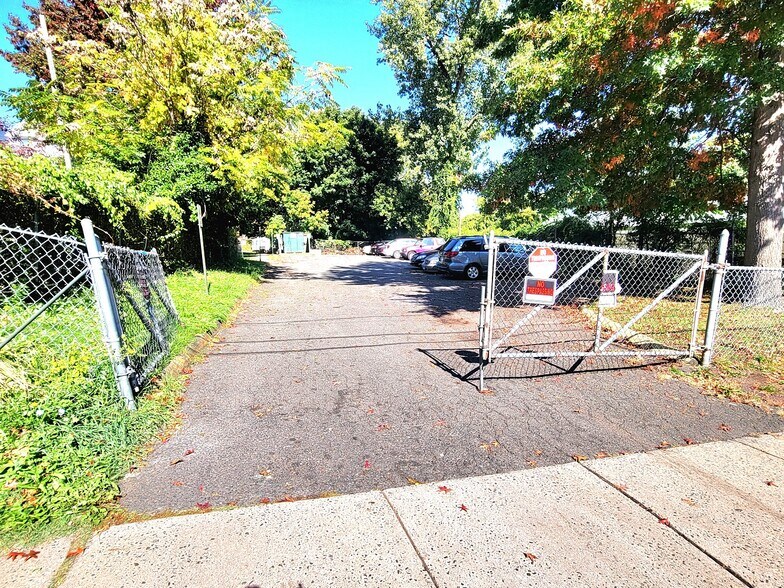 More Photos Of 270-276 Bellevue St, Hartford Apartments For Sale