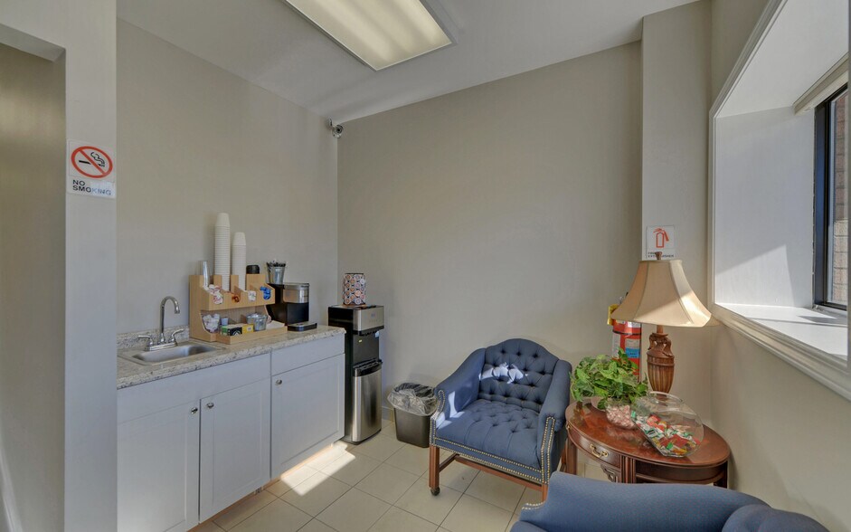 More Photos Of 4295 Brogdon Exchange, Suwanee Warehouse For Sale