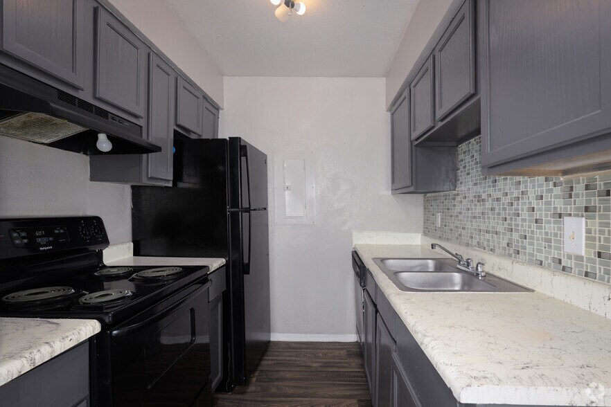 More Photos Of 834 Timberlake Dr, Arlington Apartments For Sale