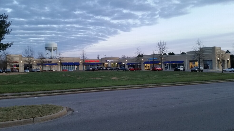 More Photos Of 2690 Madison St, Clarksville Storefront Retail Office For Lease
