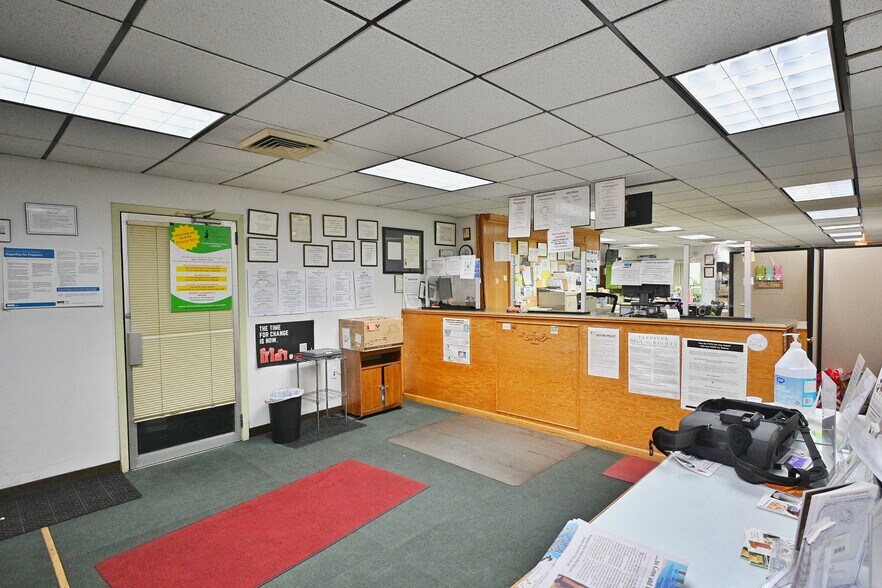 More Photos Of 474 Marcus Garvey Blvd, Brooklyn Storefront Retail Office For Lease