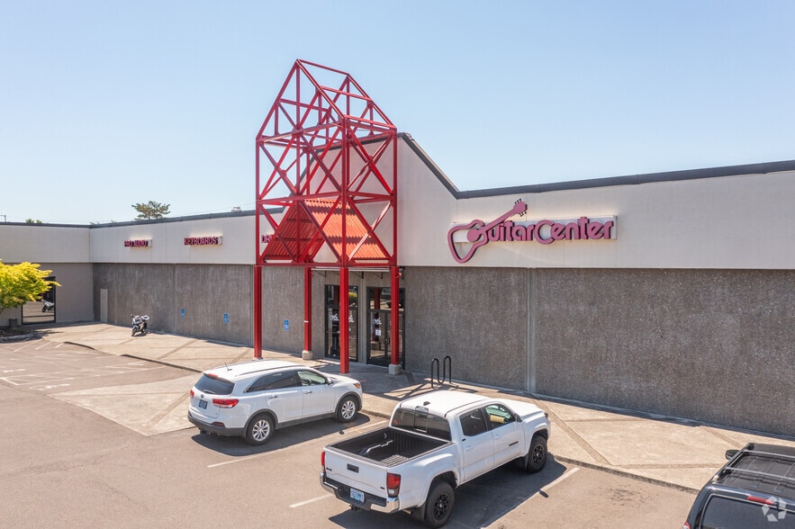 More Photos Of 9495-9595 SW Cascade Ave, Beaverton Freestanding For Lease