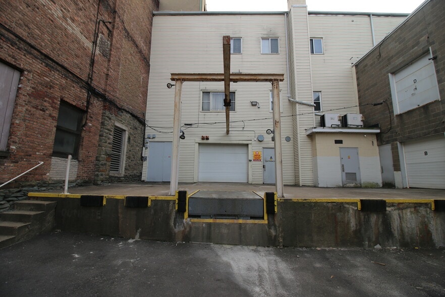 More Photos Of 535-537 Wyoming Ave, Scranton Office For Lease