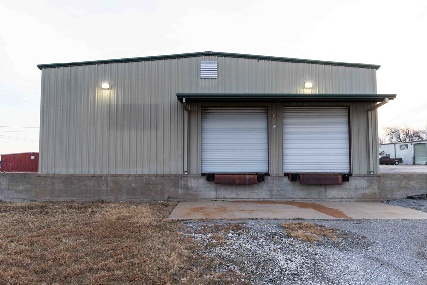 More Photos Of 5223 Industrial Dr, Sherman Office For Lease
