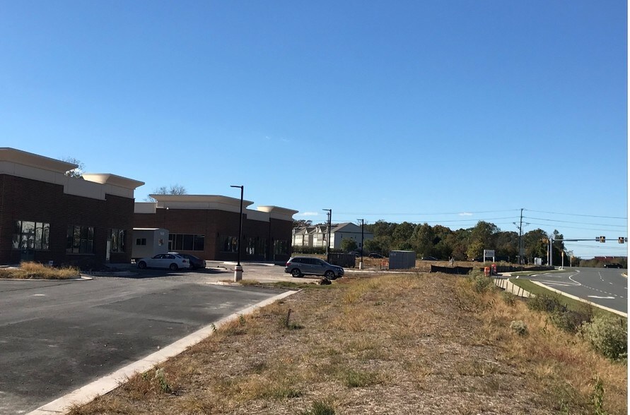 Primary Photo Of 24860 Community Corner Plz, Chantilly Land For Lease