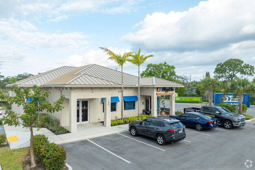 More Photos Of 8475 Lake Worth Rd, Lake Worth Medical For Sale