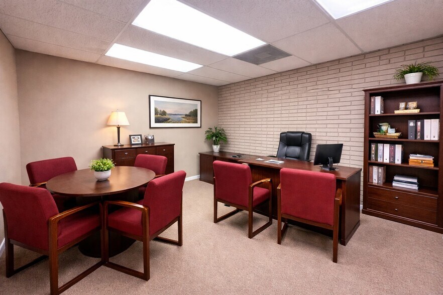 More Photos Of 120 S Charlton St, Woodville Office For Sale