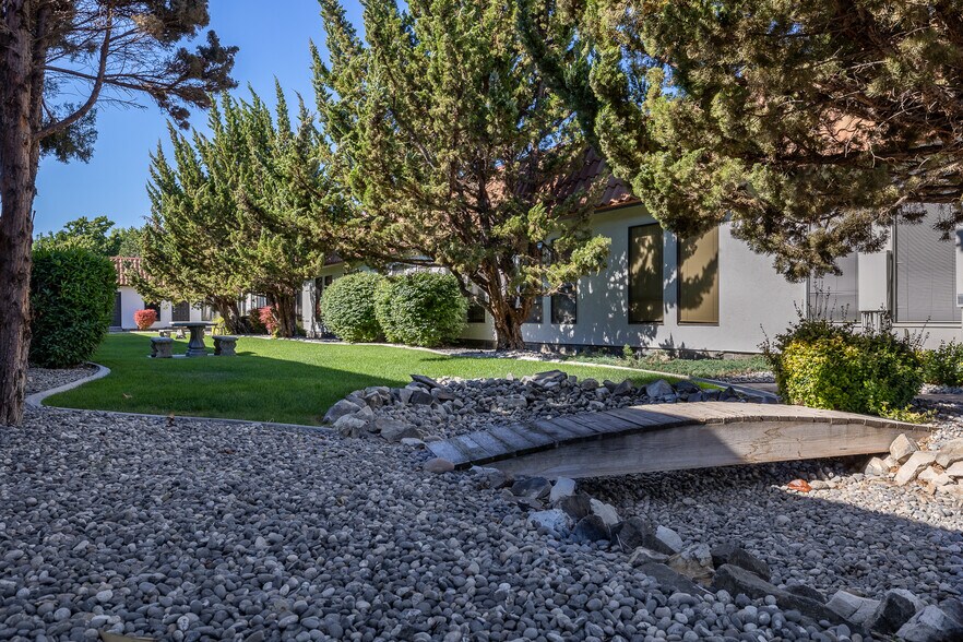 More Photos Of 5219 Clearwater St, Kennewick Medical For Lease