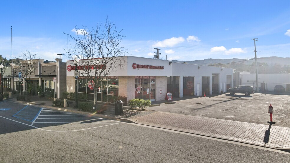 More Photos Of 24417 Main St, Santa Clarita Auto Repair For Lease