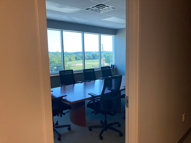 More Photos Of 400 S Greenwood Ave, Easton Office For Sale