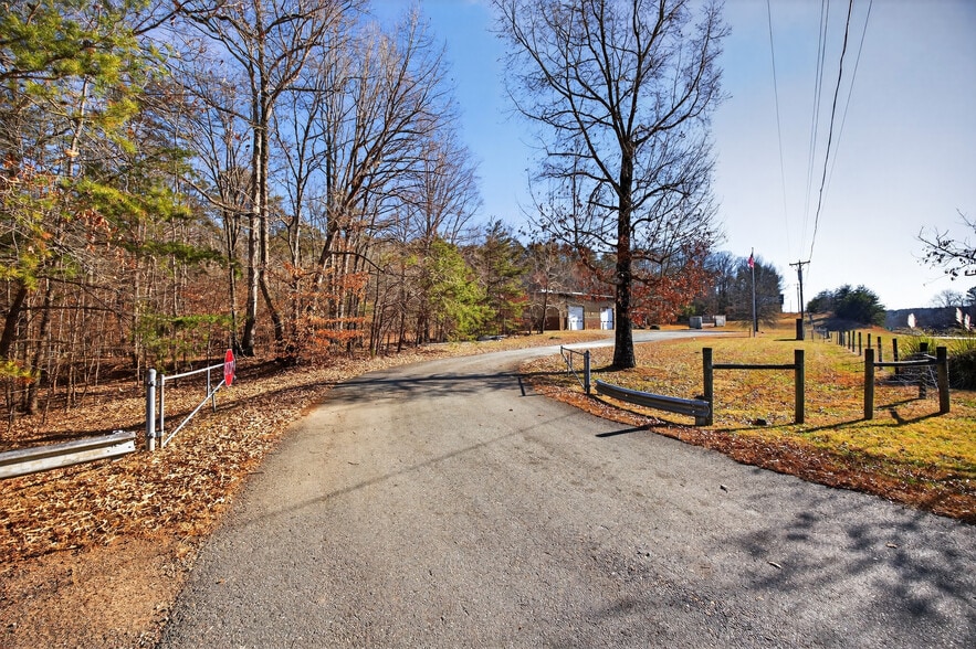 More Photos Of 6193 US Highway 220, Madison Flex For Sale