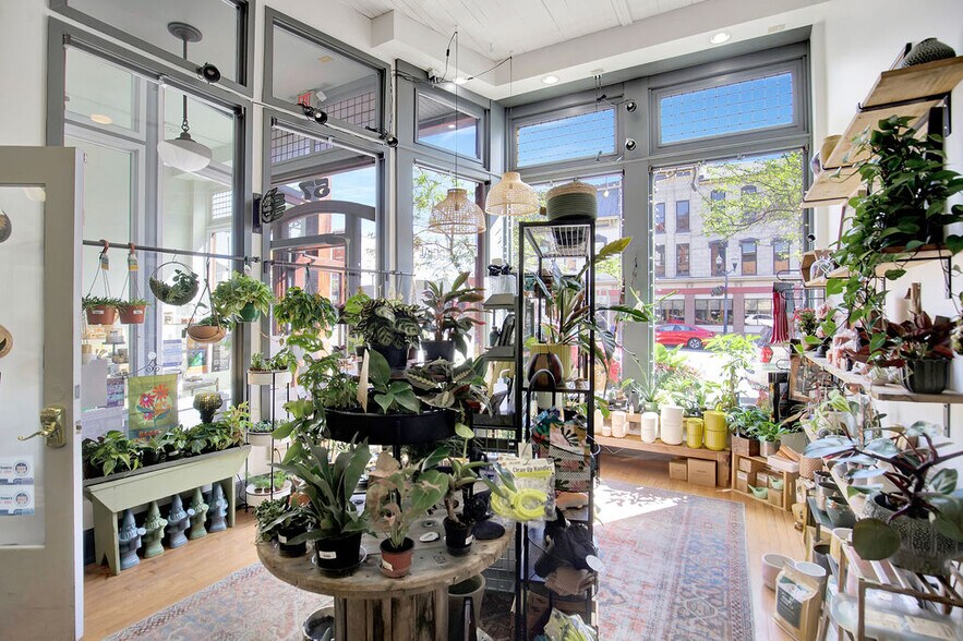 More Photos Of 57 N Sandusky St, Delaware Storefront Retail Office For Sale