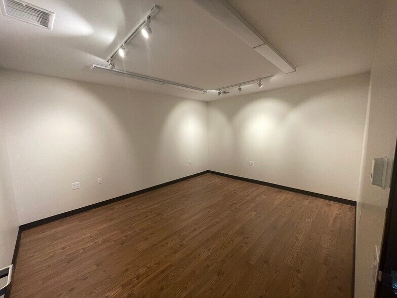 More Photos Of 9190-9214 Exposition Blvd, Los Angeles Warehouse For Sale