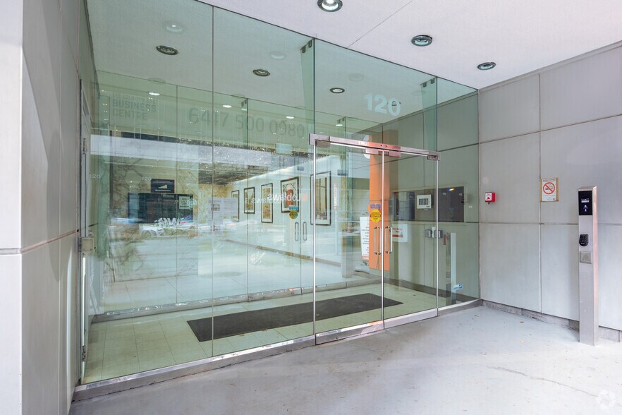 More Photos Of 120 Eglinton Ave E, Toronto Medical For Lease