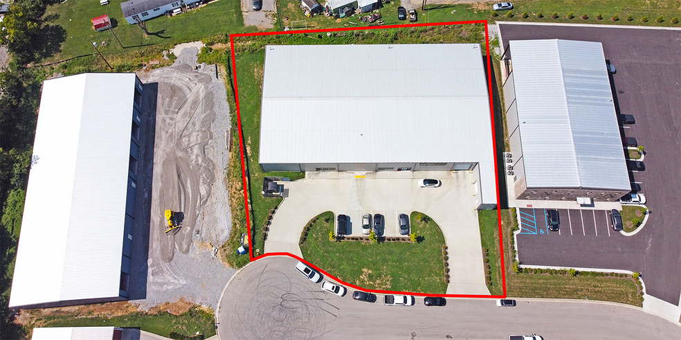 More Photos Of 160 Zakk Ct, Nicholasville Showroom For Sale