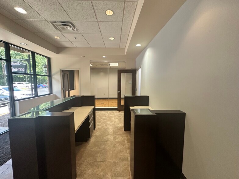 More Photos Of 6525 Shiloh Rd, Alpharetta Office Residential For Sale