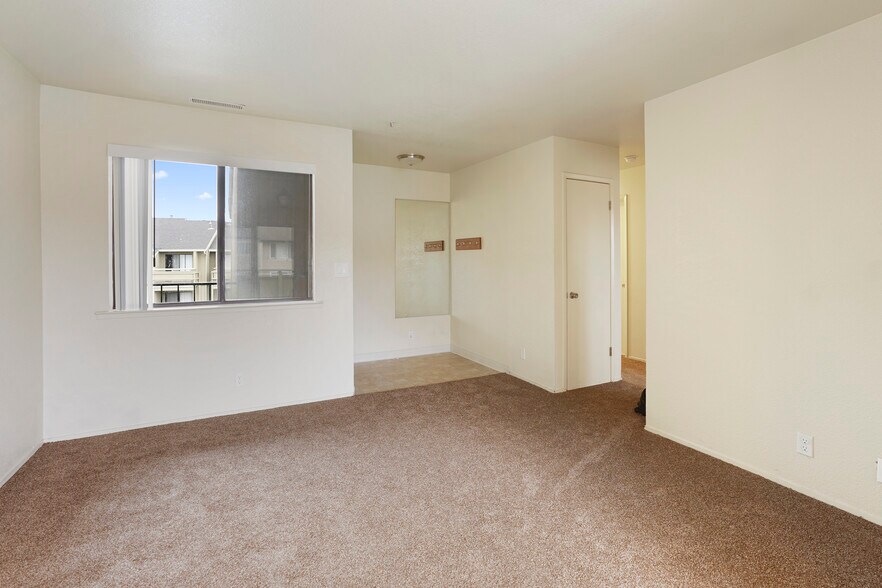 More Photos Of 50 Hollow View Ln, Watsonville Apartments For Sale