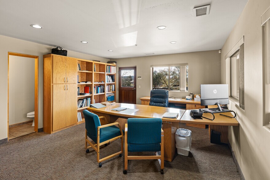 More Photos Of 75 Kallof Pl, Sedona Loft Creative Space For Lease