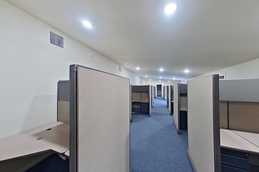 More Photos Of 26519 Oak Ridge Dr, Spring Storefront Retail Office For Sale