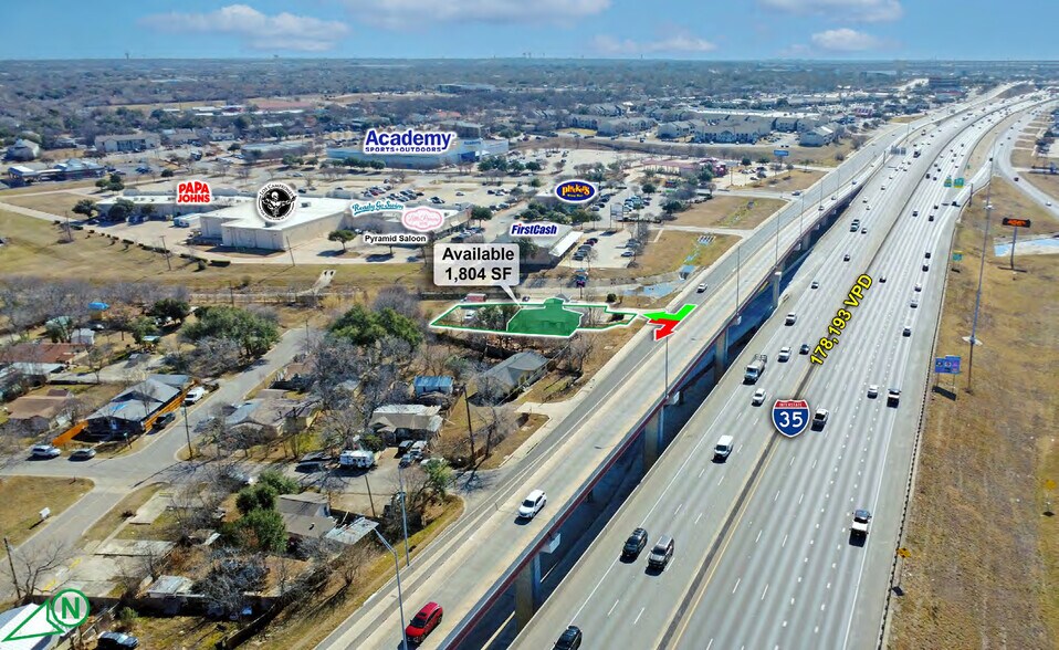 More Photos Of 1001 S I-35, Round Rock Freestanding For Lease