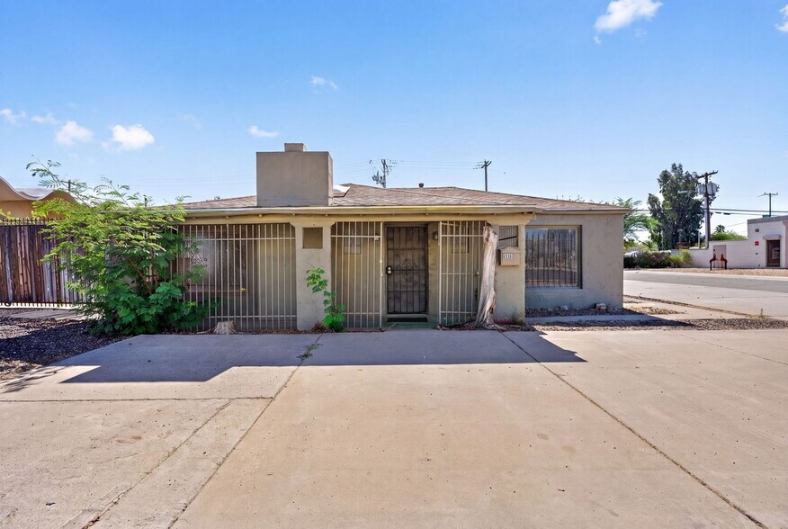 More Photos Of 4401 N 16th St, Phoenix Freestanding For Lease