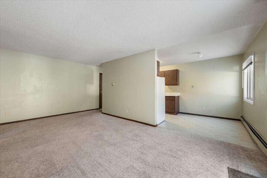 More Photos Of 300 Aspen Drive, Lead Apartments For Sale