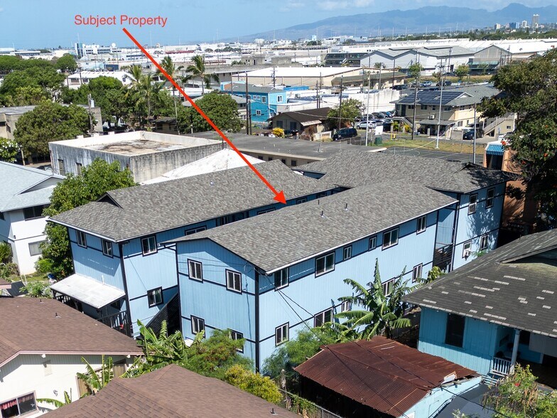 Primary Photo Of 815 Lopez Ln, Honolulu Apartments For Sale