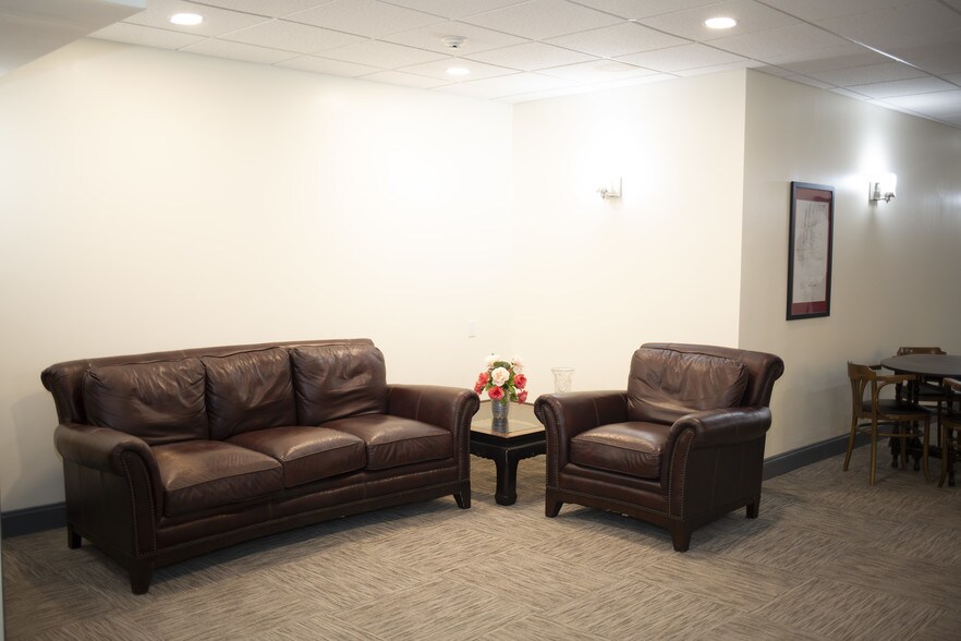 More Photos Of 110 E State St, Kennett Square Storefront Retail Office For Lease