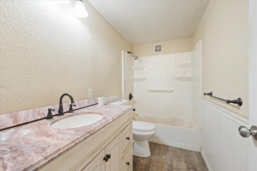 More Photos Of 3427 Old Richardson Hwy, North Pole Warehouse For Sale