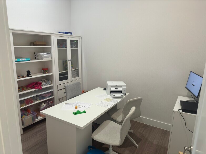 More Photos Of 1400 N Coit Rd, McKinney Medical For Sale