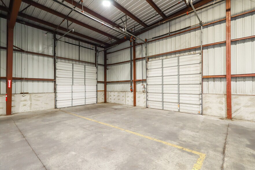 More Photos Of 14415 Import Rd, Laredo Warehouse For Sale