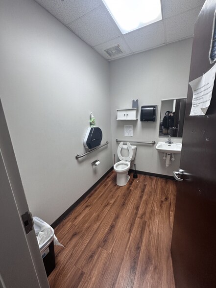 More Photos Of 10700 World Trade Blvd, Raleigh Warehouse For Lease