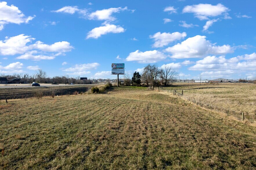 More Photos Of 1512 Old St Marys Rd, Perryville Flex For Sale