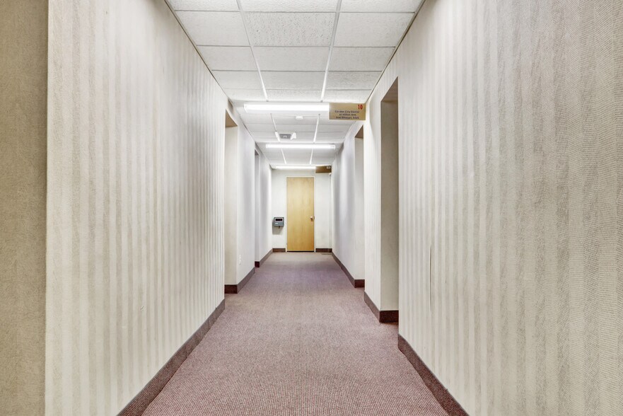 More Photos Of 230 Hilton Ave, Hempstead Medical For Sale