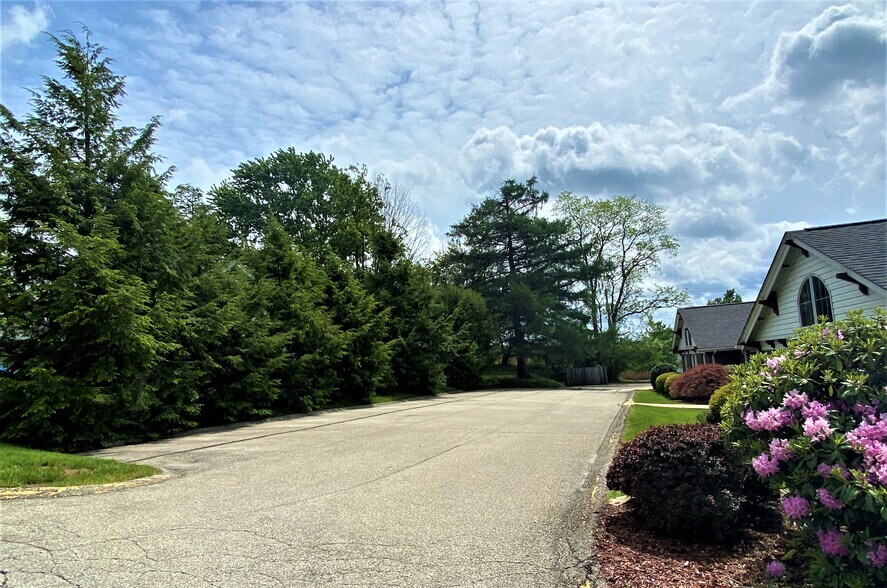 More Photos Of 206 Monroe St, Monroeville Office For Sale