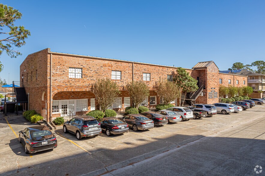 More Photos Of 4937 Hearst St, Metairie Medical For Lease